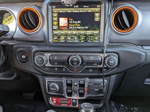 Used 2022 Jeep Gladiator Mojave w/ Trailer Tow Package image 14