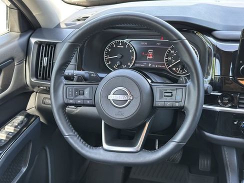 Certified 2025 Nissan Pathfinder SL AWD/4WD image 27