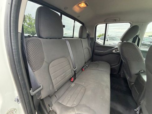 Used 2018 Nissan Frontier PRO-4X AWD/4WD image 24