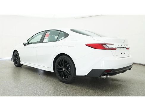 Used 2026 Toyota Camry SE FWD image 21
