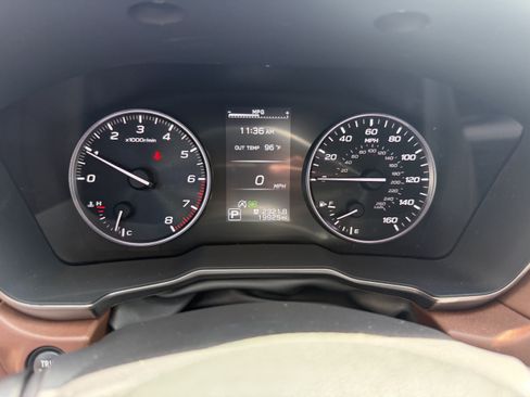 Used 2025 Subaru Outback Touring AWD/4WD image 27