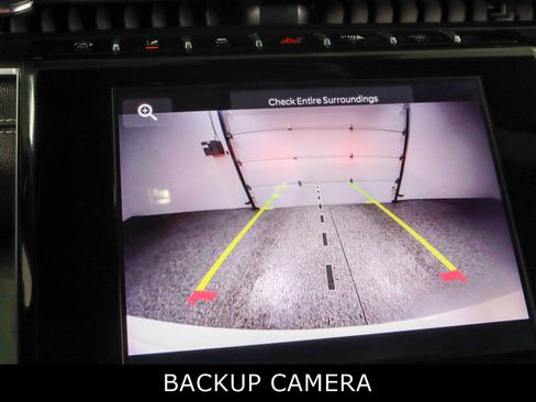 Used 2023 Jeep Grand Cherokee Altitude image 18