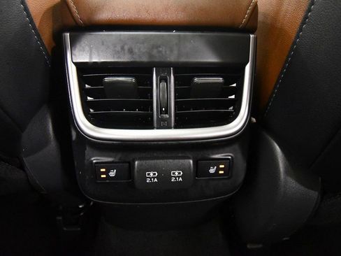 Used 2022 Subaru Outback Touring image 17