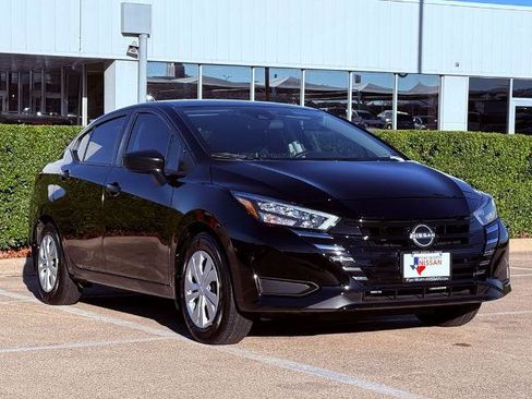 Certified 2025 Nissan Versa S w/ Trunk Package image 2