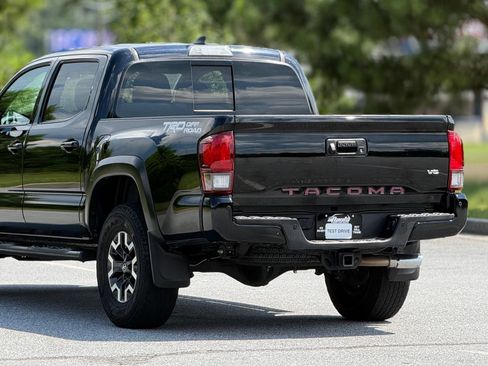 Used 2019 Toyota Tacoma TRD Off-Road w/ Technology Package RWD image 48