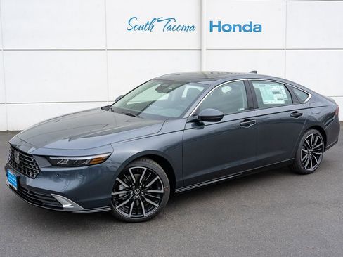 New 2026 Honda Accord Touring image 2