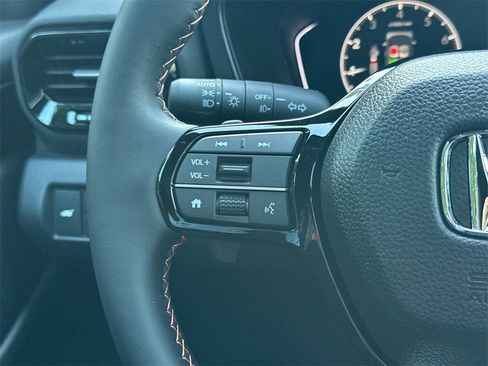 New 2025 Honda Pilot TrailSport image 25