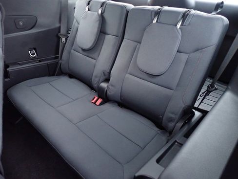 Used 2025 Ford Explorer Active image 16