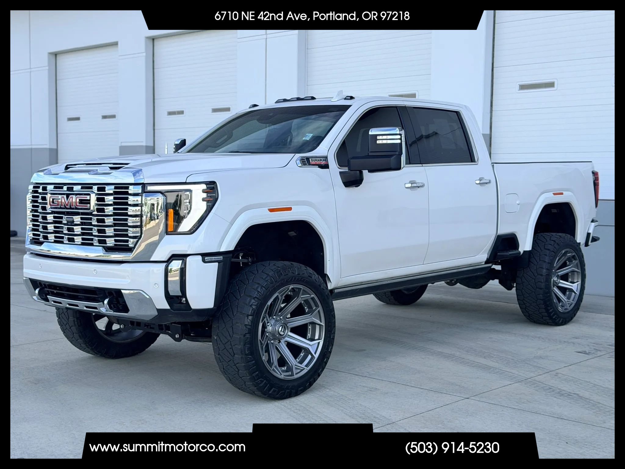 Used 2024 GMC Sierra 2500 Denali w/ Technology Package AWD/4WD image 1