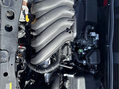 Used 2017 Nissan Versa S Plus image 20