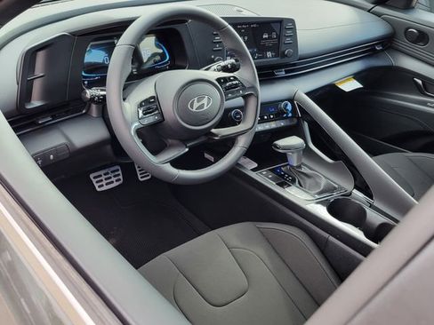 New 2026 Hyundai Elantra SEL Sport FWD image 5