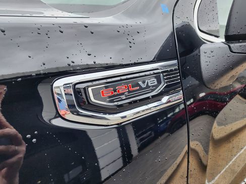 New 2026 GMC Sierra 1500 SLT w/ SLT Premium Plus Package image 11