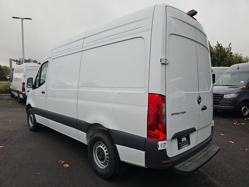New 2025 Mercedes-Benz Sprinter 2500 image 4