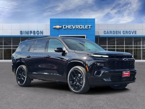 New 2026 Chevrolet Traverse RS w/ LPO, Floor Liner Package image 1