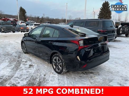Used 2021 Toyota Prius XLE image 4