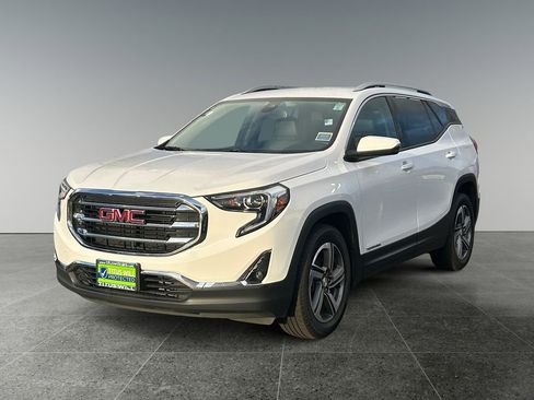 Used 2021 GMC Terrain SLT image 3