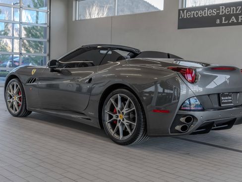 Used 2013 Ferrari California image 15