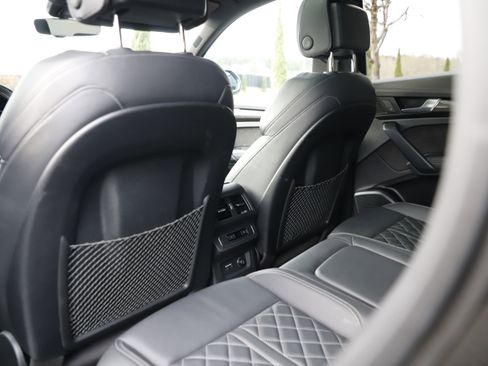 Used 2020 Audi SQ5 Premium Plus w/ Premium Plus Package image 17