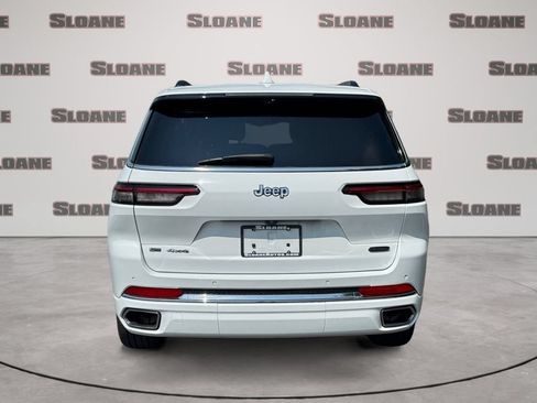 Used 2022 Jeep Grand Cherokee L Overland w/ Advanced Protech Group III AWD/4WD image 4