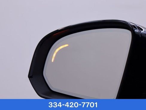 New 2025 Volvo XC40 B5 Plus w/ Protection Package Premier image 29