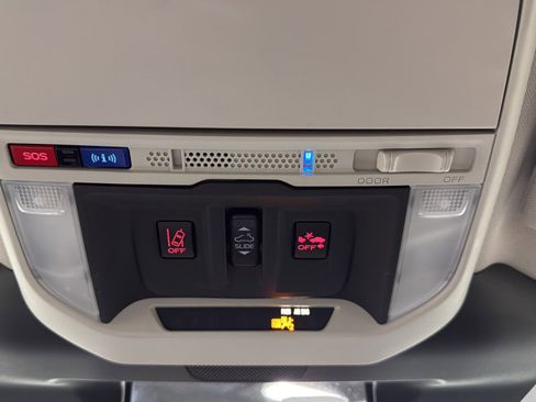 Used 2023 Subaru Forester Limited image 37