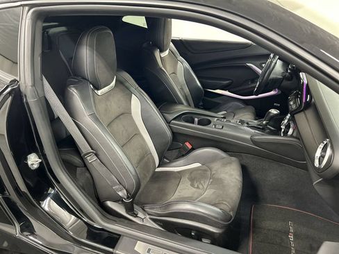 Used 2018 Chevrolet Camaro SS w/ Redline Edition RWD image 22