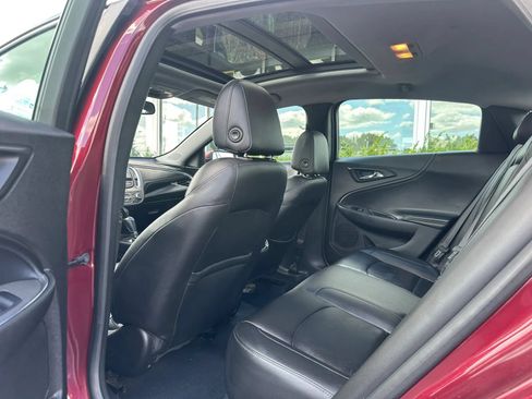 Used 2016 Chevrolet Malibu LT w/ Leather Package FWD image 10