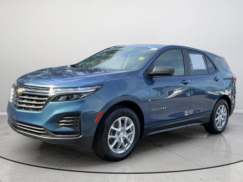 Used 2024 Chevrolet Equinox LS w/ LS Convenience Package FWD image 5