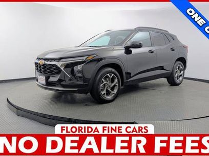 Used 2025 Chevrolet Trax LT
