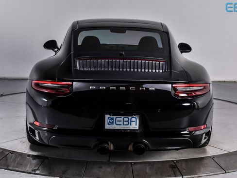 Used 2018 Porsche 911 Carrera S image 5