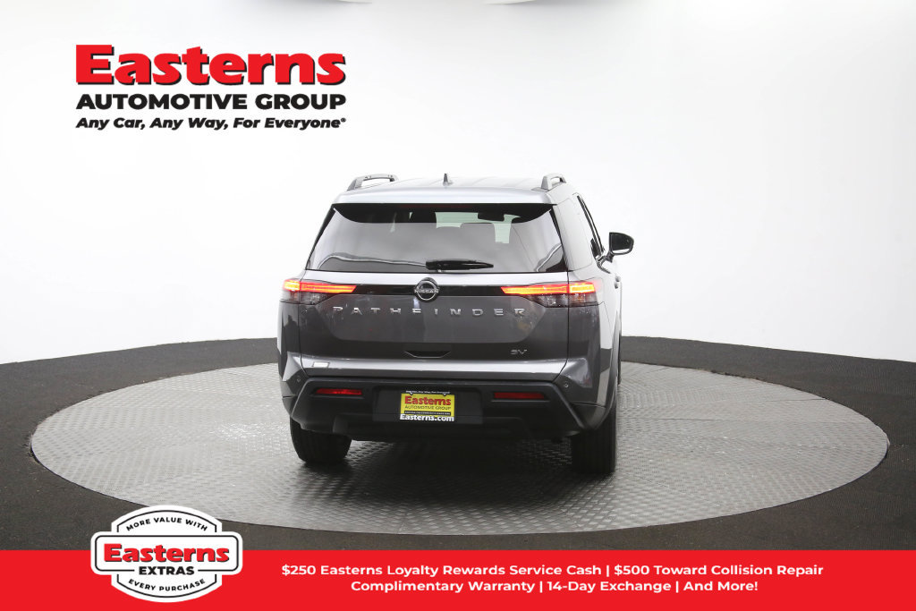 Used 2022 Nissan Pathfinder SV FWD image 39