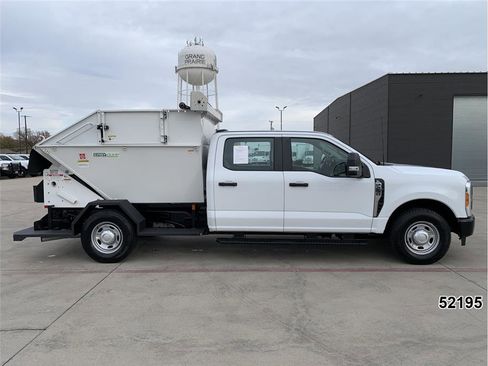 Used 2023 Ford F250 XL image 9