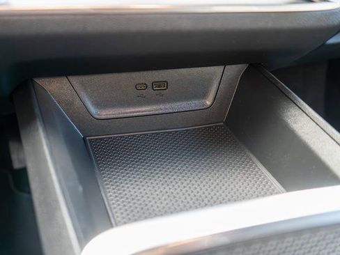 Used 2025 Chevrolet Equinox LT FWD image 29