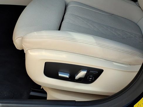 Used 2022 BMW 530i xDrive w/ Convenience Package AWD/4WD image 26