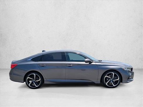 Used 2019 Honda Accord Sport image 4