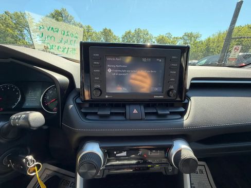 Used 2020 Toyota RAV4 LE w/ All Weather Liner Package AWD/4WD image 24