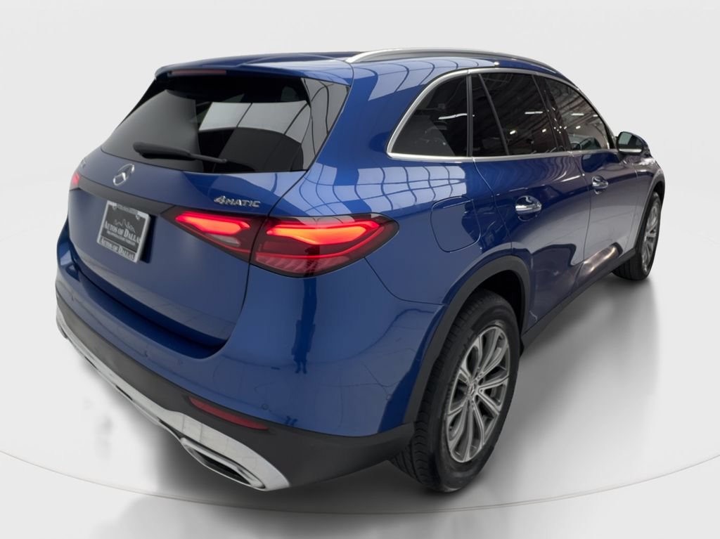 Used 2023 Mercedes-Benz GLC 300 4MATIC w/ Exclusive Trim Package image 8