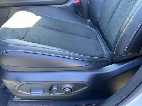 New 2025 Jeep Grand Cherokee Laredo image 10