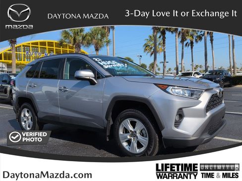 Used 2021 Toyota RAV4 XLE AWD/4WD image 1
