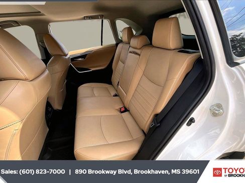 Used 2022 Toyota RAV4 Limited w/ Limited Grade Weather Package image 19