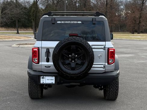 Used 2024 Ford Bronco Black Diamond image 5