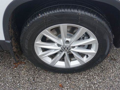 Used 2014 Volkswagen Tiguan SE AWD/4WD image 11
