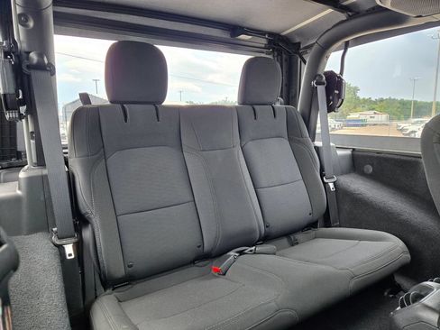 Used 2021 Jeep Wrangler Sport AWD/4WD image 51