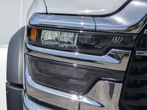New 2026 RAM 5500 Tradesman w/ Chrome Appearance Group AWD/4WD image 9