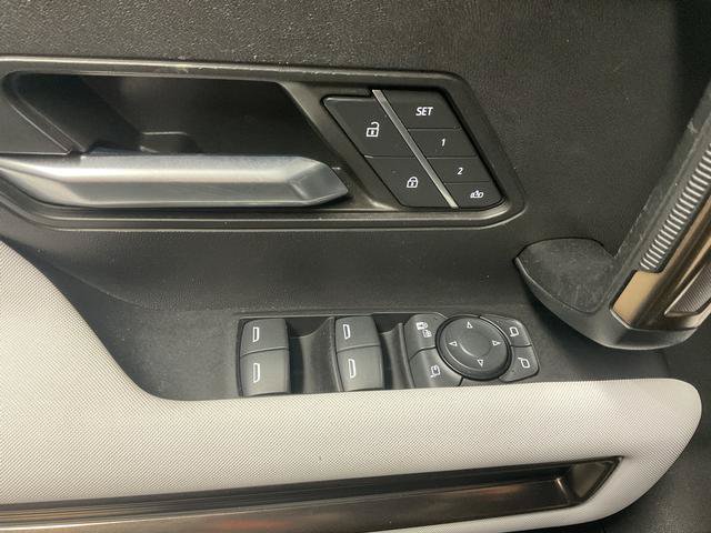 Used 2024 GMC Hummer EV 2X w/ LPO, Illumination Package AWD/4WD image 11