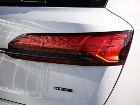 New 2026 Audi Q7 3.0T Premium Plus image 9