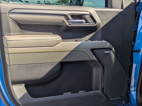 Certified 2023 Chevrolet Silverado 1500 ZR2 w/ Technology Package image 11