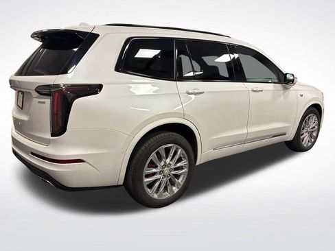 Certified 2023 Cadillac XT6 Sport w/ Technology Package AWD/4WD image 5