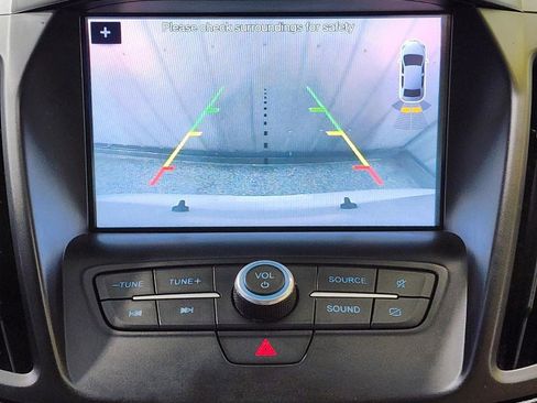 Used 2019 Ford Escape SEL image 19