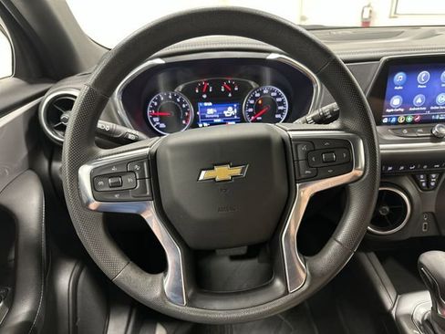 Used 2021 Chevrolet Blazer LT FWD image 18
